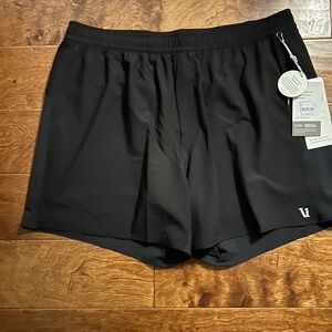 Men’s Vuori course run 2.0 shorts